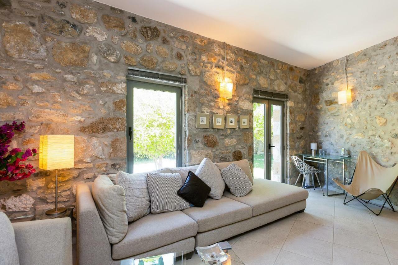 Muazzo Creta Stone House, Nature Escape With Pool, By Thinkvilla Pigi  Exterior photo